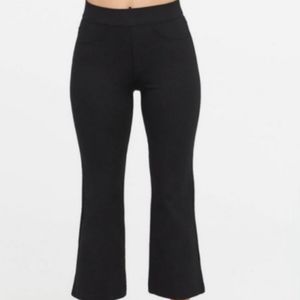 SPANX The Perfect Black Pant Cropped Flare LP
